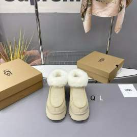 Picture of UGG Shoes _SKUUGGsz35-40HY112319673